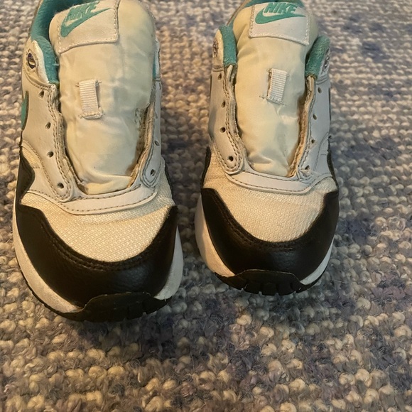 Size 13c air max - Picture 3 of 4